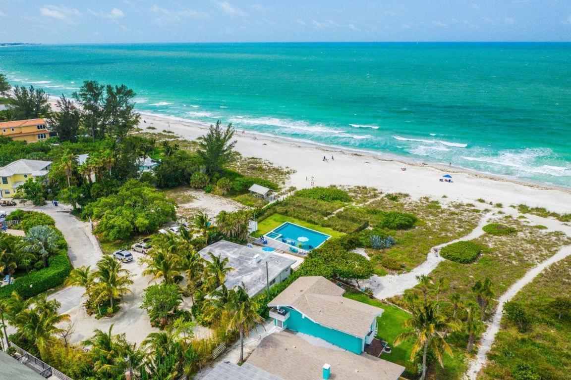 Beachfront Bungalow ホームズビーチ エクステリア 写真